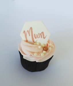 Peronalised Mother's Day cupcake
